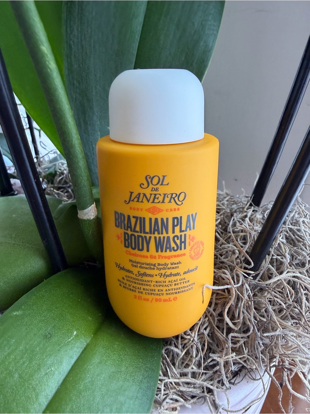 Sol de Janeiro Brazilian Play Body Wash - Bright Orange Bottle